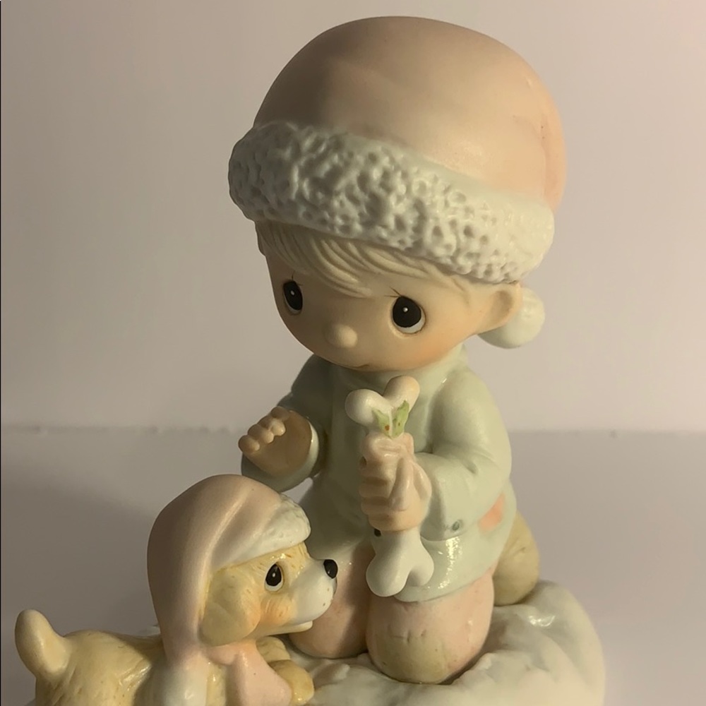 VNTG Precious Moments Wishing A Season Of Joy 1979